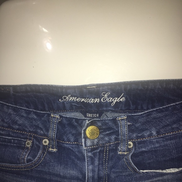 Size 6 American Eagle shorts🩳 - Picture 2 of 9
